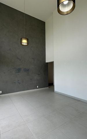 Apartamento para alugar com 136m², 3 quartos e 2 vagasSala