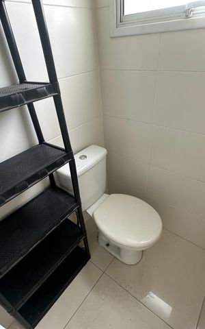 Apartamento para alugar com 136m², 3 quartos e 2 vagasBanheiro de serviço