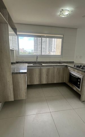 Apartamento para alugar com 136m², 3 quartos e 2 vagasCozinha