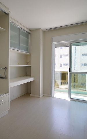 Apartamento para alugar com 140m², 3 quartos e 2 vagas Apartamento para alugar com 140m², 3 quartos e 2 vagasSuite 3