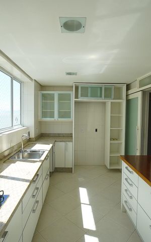 Apartamento para alugar com 140m², 3 quartos e 2 vagas Apartamento para alugar com 140m², 3 quartos e 2 vagasCozinha