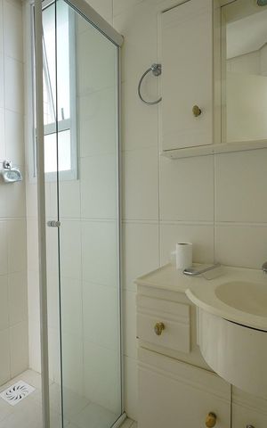 Apartamento para alugar com 140m², 3 quartos e 2 vagas Apartamento para alugar com 140m², 3 quartos e 2 vagasBanheiro de serviço