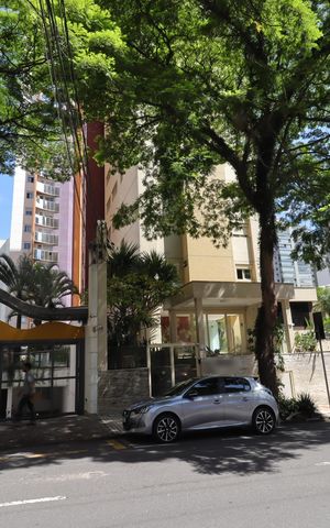 Apartamento à venda com 122m², 3 quartos e 3 vagasFachada