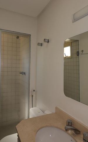 Apartamento à venda com 122m², 3 quartos e 3 vagasBanheiro da Suíte 1