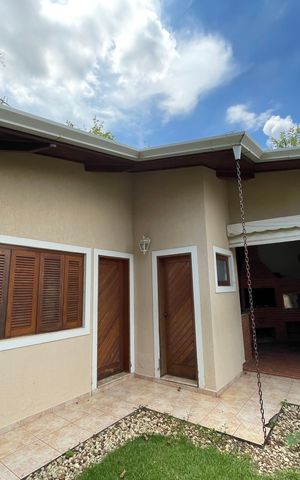 Casa de condomínio para alugar com 2950m², 3 quartos e 5 vagas Casa de condomínio para alugar com 2950m², 3 quartos e 5 vagasChurrasqueira