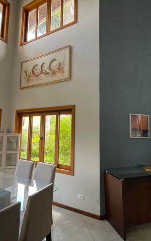 Casa de condomínio para alugar com 2950m², 3 quartos e 5 vagas Casa de condomínio para alugar com 2950m², 3 quartos e 5 vagasSala de Jantar