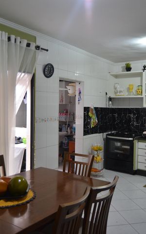 Casa à venda com 127m², 3 quartos e 2 vagasCozinha