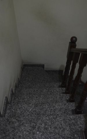 Casa à venda com 127m², 3 quartos e 2 vagasEscada