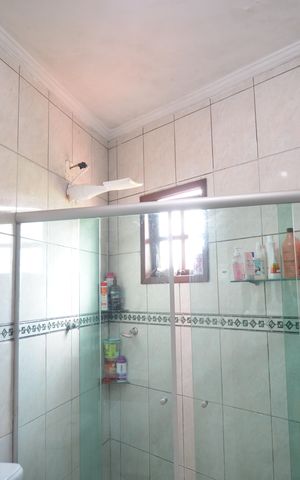 Casa à venda com 127m², 3 quartos e 2 vagasBanheiro da Suíte