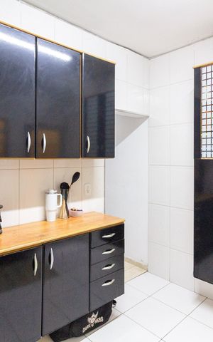 Casa à venda com 242m², 4 quartos e 3 vagasCasa 2 - Cozinha