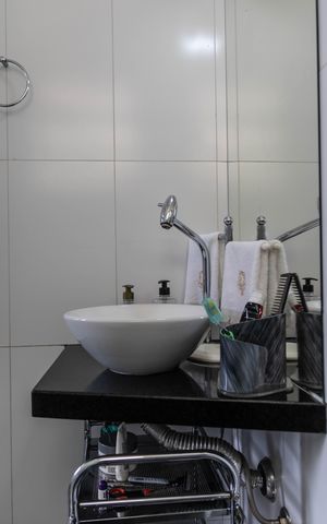 Apartamento para alugar com 75m², 3 quartos e 1 vaga Apartamento para alugar com 75m², 3 quartos e 1 vagaBanheiro da Suíte
