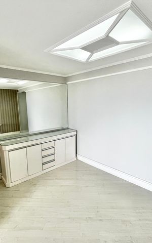 Apartamento para alugar com 81m², 3 quartos e 2 vagas Apartamento para alugar com 81m², 3 quartos e 2 vagasSala