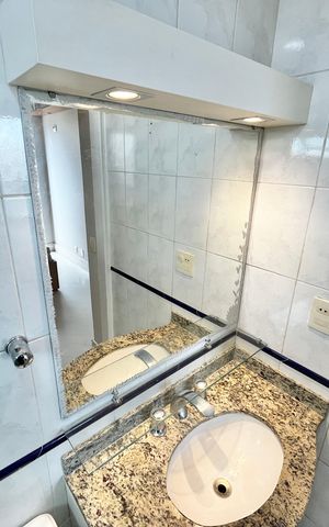 Apartamento para alugar com 81m², 3 quartos e 2 vagas Apartamento para alugar com 81m², 3 quartos e 2 vagasBanheiro da Suíte 2