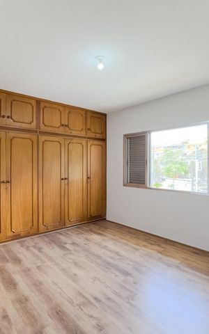 Casa à venda com 350m², 4 quartos e 8 vagasSuíte