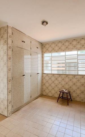 Casa à venda com 350m², 4 quartos e 8 vagasÁrea de Serviço