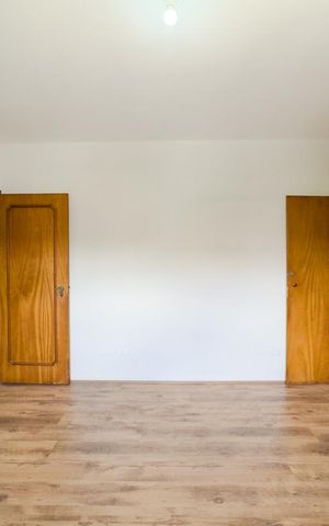 Casa à venda com 350m², 4 quartos e 8 vagasSuíte