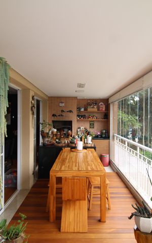 Apartamento à venda com 144m², 3 quartos e sem vagaSala - Varanda