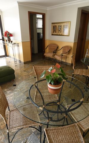 Apartamento à venda com 180m², 4 quartos e 2 vagasÁrea comum - Salão de festas