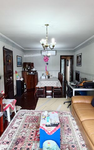 Casa à venda com 165m², 3 quartos e 2 vagas Casa à venda com 165m², 3 quartos e 2 vagasSala
