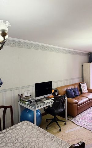Casa à venda com 165m², 3 quartos e 2 vagas Casa à venda com 165m², 3 quartos e 2 vagasSala
