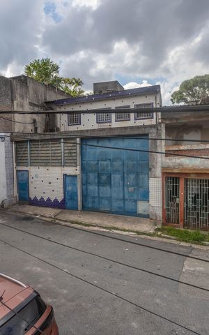 Casa à venda com 242m², 6 quartos e 2 vagas Casa à venda com 242m², 6 quartos e 2 vagasCasa 1 - Vista do Terraço