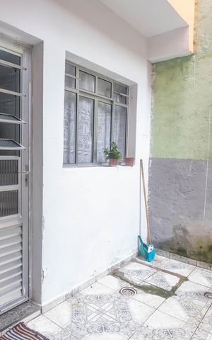Casa à venda com 242m², 6 quartos e 2 vagas Casa à venda com 242m², 6 quartos e 2 vagasCasa 2 - Entrada