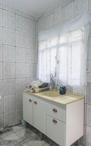 Casa à venda com 242m², 6 quartos e 2 vagas Casa à venda com 242m², 6 quartos e 2 vagasCasa 2 - cozinha