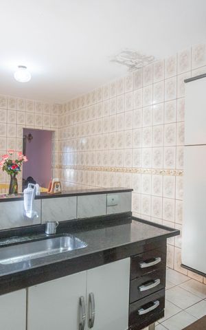 Casa à venda com 242m², 6 quartos e 2 vagas Casa à venda com 242m², 6 quartos e 2 vagasCasa 1 - Cozinha