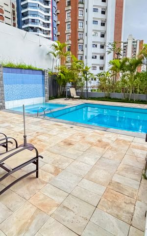 Apartamento à venda com 120m², 3 quartos e 2 vagas Apartamento à venda com 120m², 3 quartos e 2 vagasPiscina