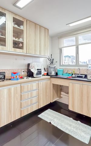 Apartamento à venda com 120m², 3 quartos e 2 vagas Apartamento à venda com 120m², 3 quartos e 2 vagasCozinha