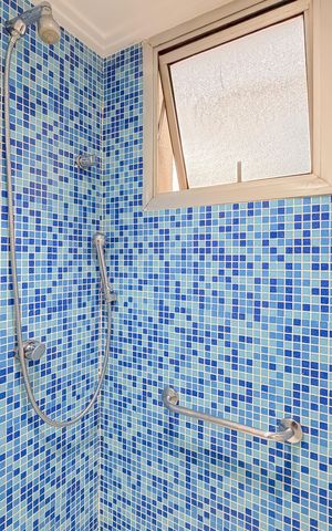 Apartamento à venda com 120m², 3 quartos e 2 vagas Apartamento à venda com 120m², 3 quartos e 2 vagasBanheiro Corredor