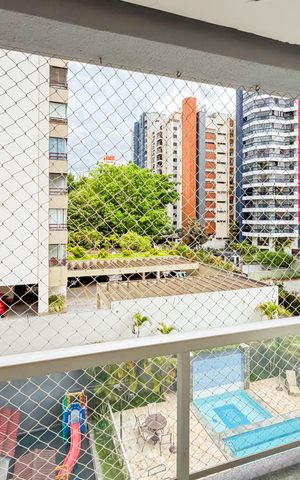 Apartamento à venda com 120m², 3 quartos e 2 vagas Apartamento à venda com 120m², 3 quartos e 2 vagasVaranda da Sala