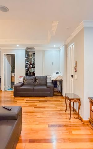 Apartamento à venda com 120m², 3 quartos e 2 vagas Apartamento à venda com 120m², 3 quartos e 2 vagasSala