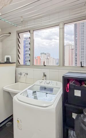 Apartamento à venda com 120m², 3 quartos e 2 vagas Apartamento à venda com 120m², 3 quartos e 2 vagasÁrea de Serviço