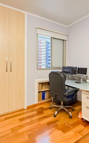 Apartamento à venda com 120m², 3 quartos e 2 vagas Apartamento à venda com 120m², 3 quartos e 2 vagasQuarto 1