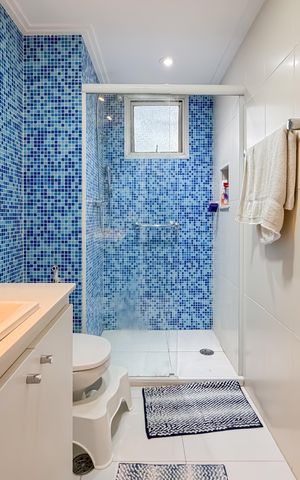 Apartamento à venda com 120m², 3 quartos e 2 vagas Apartamento à venda com 120m², 3 quartos e 2 vagasBanheiro Corredor
