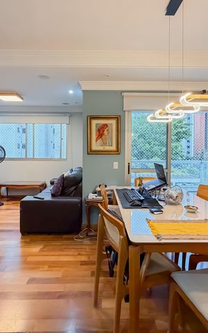 Apartamento à venda com 120m², 3 quartos e 2 vagas Apartamento à venda com 120m², 3 quartos e 2 vagasSala