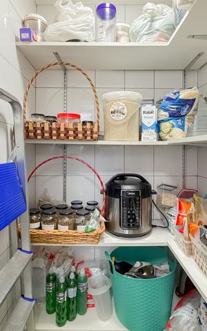 Apartamento à venda com 120m², 3 quartos e 2 vagas Apartamento à venda com 120m², 3 quartos e 2 vagasDespensa