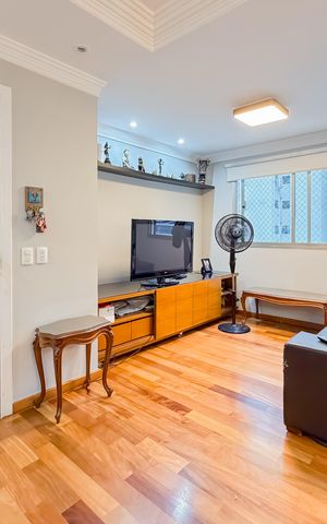 Apartamento à venda com 120m², 3 quartos e 2 vagas Apartamento à venda com 120m², 3 quartos e 2 vagasSala