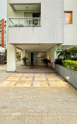 Apartamento à venda com 120m², 3 quartos e 2 vagas Apartamento à venda com 120m², 3 quartos e 2 vagasEntrada