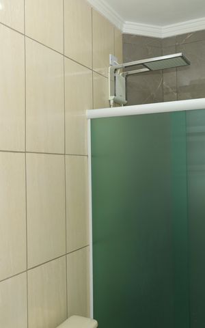 Casa à venda com 350m², 2 quartos e 5 vagasBanheiro 2
