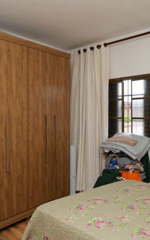 Casa à venda com 350m², 2 quartos e 5 vagasQuarto 2