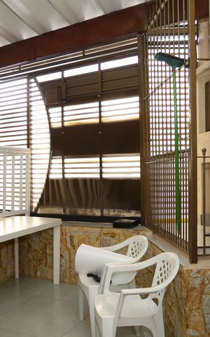 Casa à venda com 350m², 2 quartos e 5 vagasQuintal e garagem