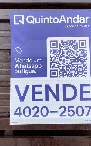 Casa à venda com 350m², 4 quartos e 2 vagas Casa à venda com 350m², 4 quartos e 2 vagasPlaca