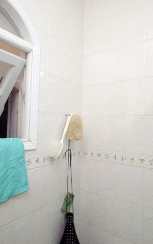 Casa à venda com 180m², 3 quartos e 3 vagasBanheiro da Suíte
