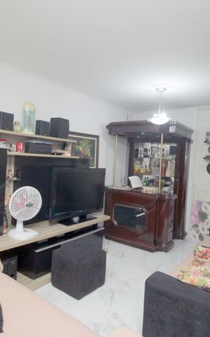 Casa à venda com 180m², 3 quartos e 3 vagasSala