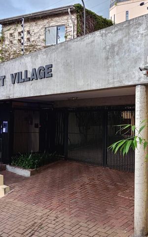 Casa de condomínio à venda com 200m², 3 quartos e 2 vagas Casa de condomínio à venda com 200m², 3 quartos e 2 vagasFachada do Condomínio