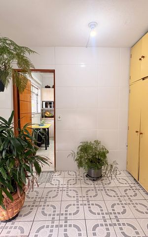 Casa à venda com 250m², 4 quartos e 4 vagasÁrea de Serviço