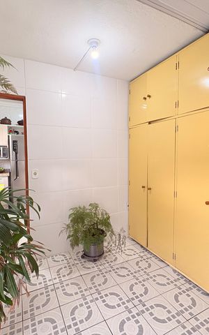 Casa à venda com 250m², 4 quartos e 4 vagasÁrea de Serviço
