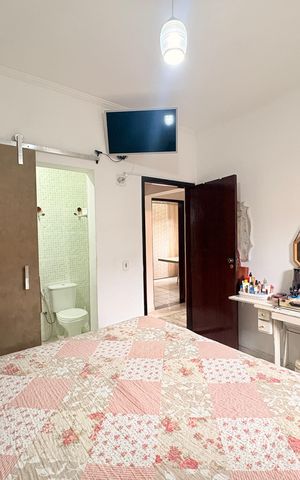 Casa à venda com 250m², 4 quartos e 4 vagasSuíte 1